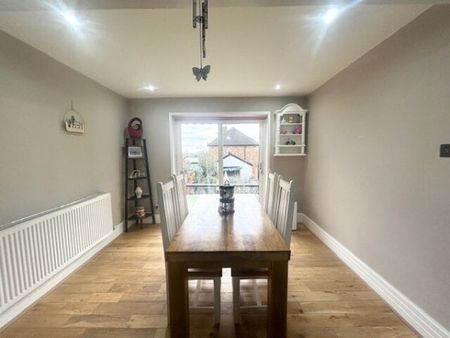 Highfield Road, Romford, RM5 3AW, Property for rent - Photo 2