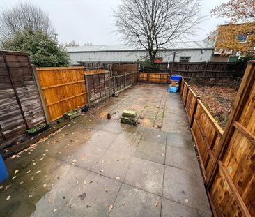 2 bedroom terraced house to rent - Photo 6