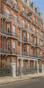 4 bedroom flat to rent - Photo 4