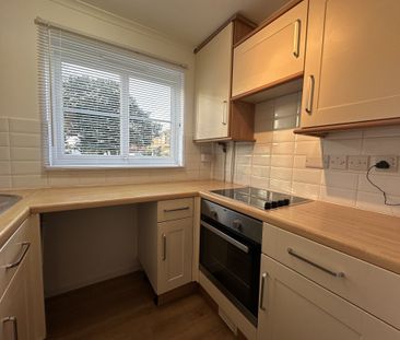 Montgomery Drive, Bognor Regis - Photo 1