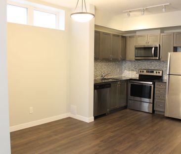 For Lease - 6 Bicknell Avenue Unit# 17, Toronto, Ontario - Photo 2