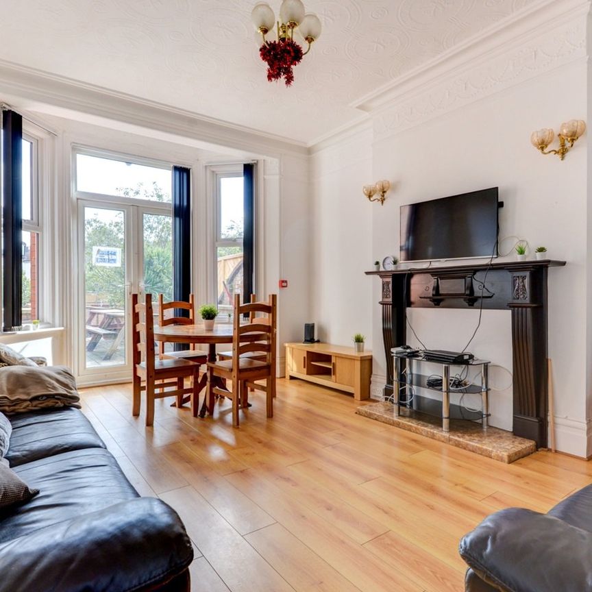Room in a Shared House, Osmond Gardens, BN3 - Photo 1