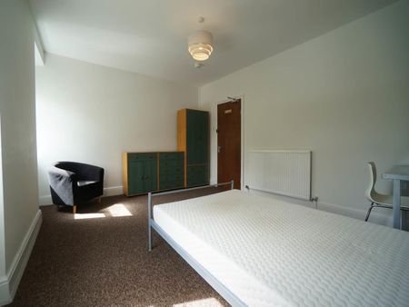 4 Victoria Park - Photo 5