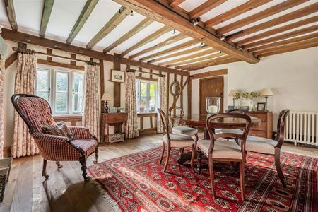 5 bedroom detached house to rent - Photo 2