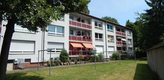 Wohn(t)raum: günstige 2,5 -Zimmer-Wohnung mit Balkon - Foto 2