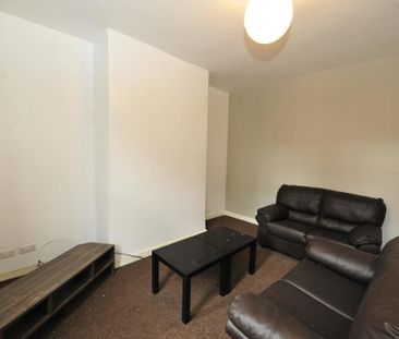 2 bedroom house to rent - Photo 1