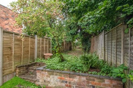 2 bedroom terraced house to rent - Photo 5