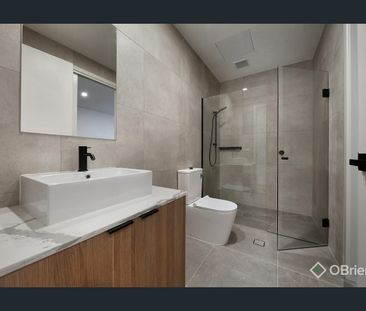 Modern 2-Bedroom Apartment in the Heart of Bentleigh East - Photo 6