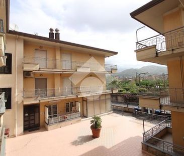 Quadrilocale in affitto - Photo 3