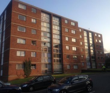 Lyndwood Court - Photo 3