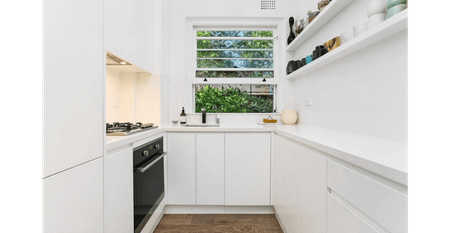 Renovated One-Bedroom Haven in the Heart of Darling Point - Photo 4