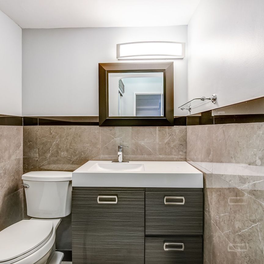 For Lease - 364 The East Mall N/A Unit# 339, Toronto, Ontario - Photo 1