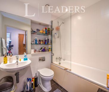 1 bedroom apartment to rent Brunswick House, Queen Street, Portsmou... - Photo 5