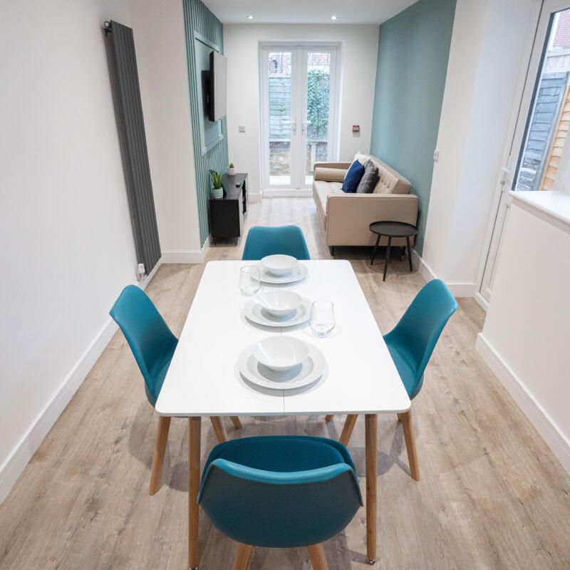 Telephone #68 - Photo 1