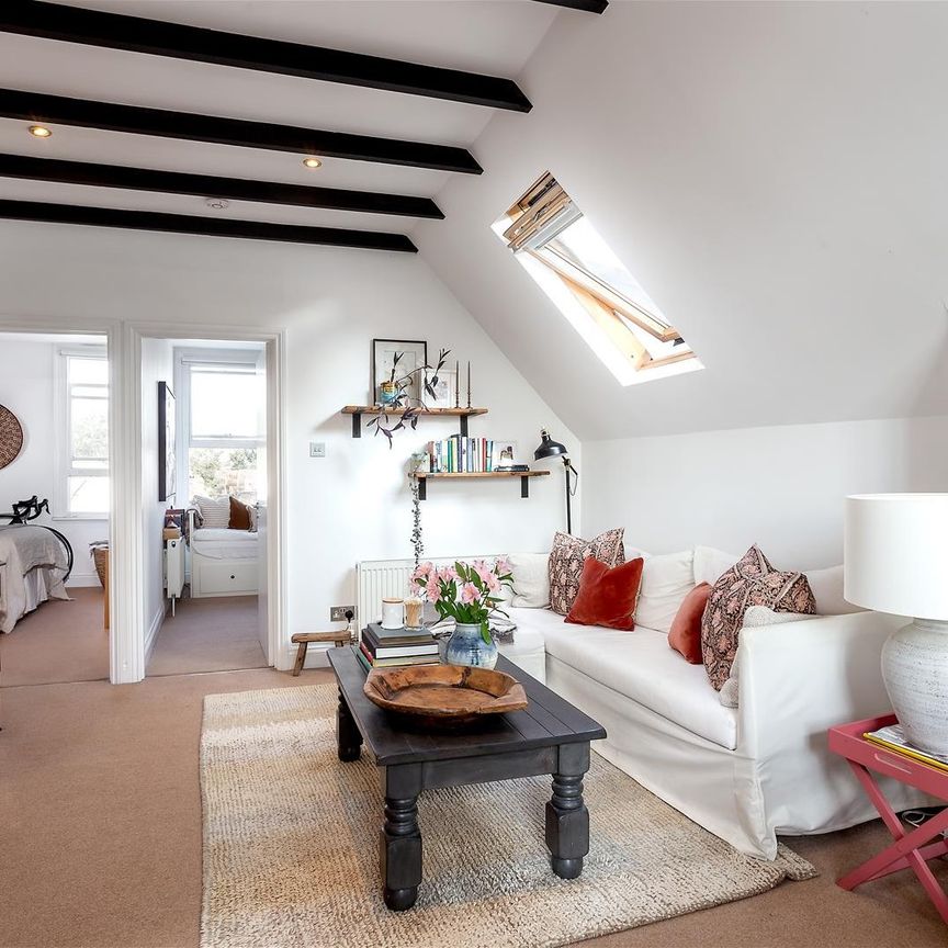 Canfield Gardens, South Hampstead, London - Photo 1