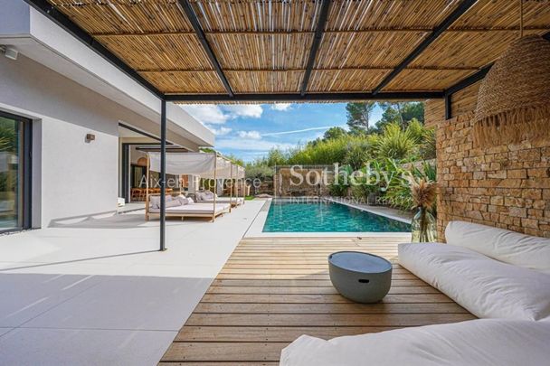 Villa Contemporaine a louer de 350 m² à Ventabren avec piscine – Élégance et Sérénité - Photo 1
