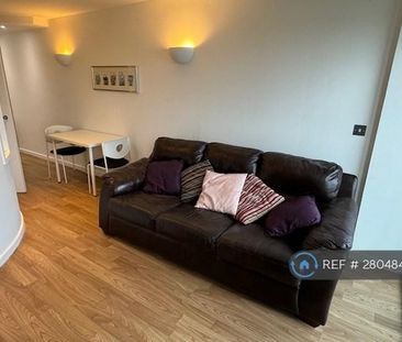 1 bedroom flat to rent - Photo 3