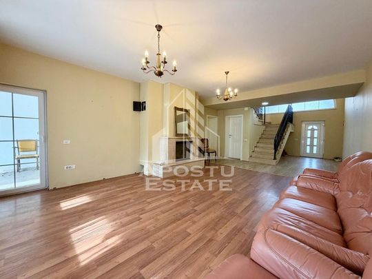 Jumatate de Duplex, 5 camere, 4 bai, PetFriendly, curte, ... - Photo 1