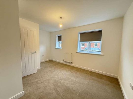 Rivington Park, Bolton, BL6 - Photo 1