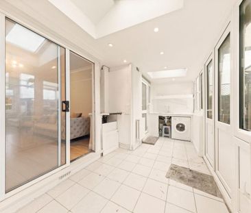 4 bedroom house to rent - Photo 2