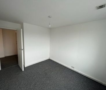 2 Bed Flat, Hamstead Court, B19 - Photo 3