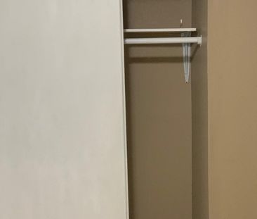 For Lease - 24 White Tail Crescent Unit# Bsmt, Brampton, Ontario - Photo 2