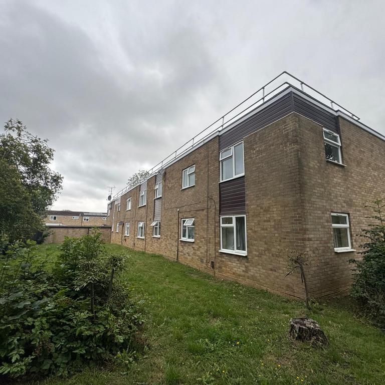 1 bedroom ground floor flat to rent - Photo 1
