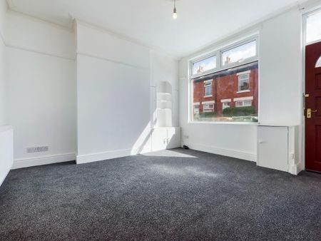2 bedroom terraced house to rent - Photo 2