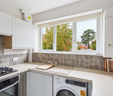 2 bedroom flat to rent - Photo 6