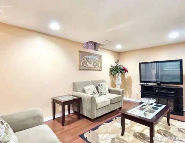 2-5775 Invergordon Ln, Mississauga, Ontario L5M 4R1 | 5775 Invergordon Lane, Mississauga - Photo 1