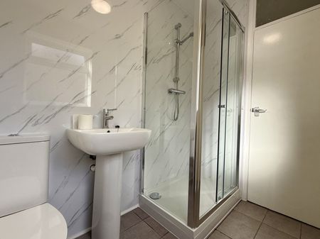 St. Clares Gardens, Bognor Regis - Photo 2