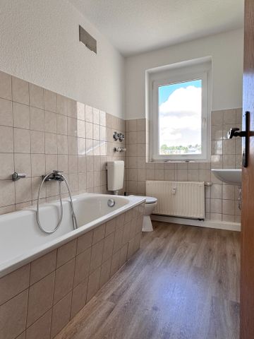 *** Renovierte 2-Raumwohnung im Zentrum | Dachgeschoss *** - Photo 5