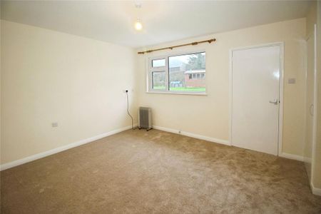 3 bedroom bungalow to rent - Photo 4