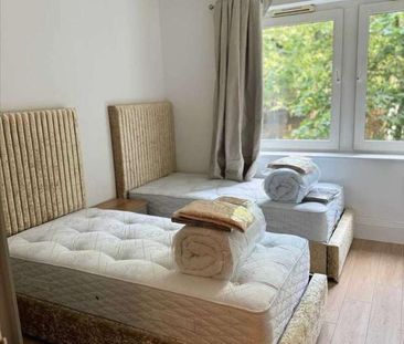 Warren House, Beckford Close, London, W14 - Photo 5