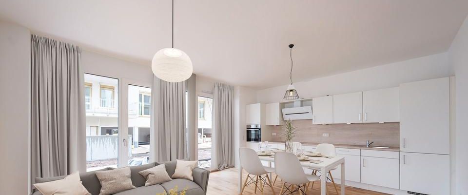 Neubau-Erstbezug - 2-Zimmer Wohnung mit Balkon und EBK - Foto 1