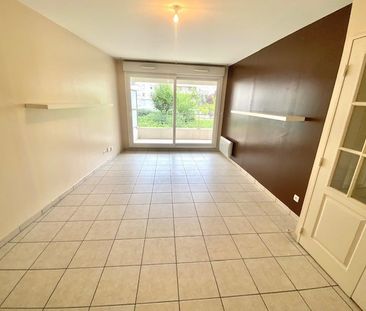 Location Appartement 2 pièces 51m² VILLEURBANNE 69100 - Photo 2