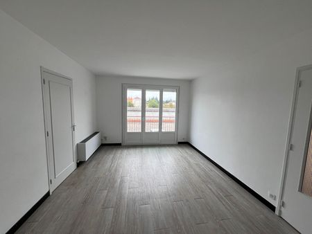 Location Appartement 2 pièces 44m² - Photo 2