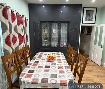 2 bedroom maisonette to rent - Photo 6