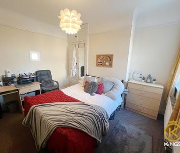 4 bedroom terraced house to rent - Photo 5