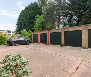 Gelijkvloers app. met terras & garage in rustige buurt - Foto 5
