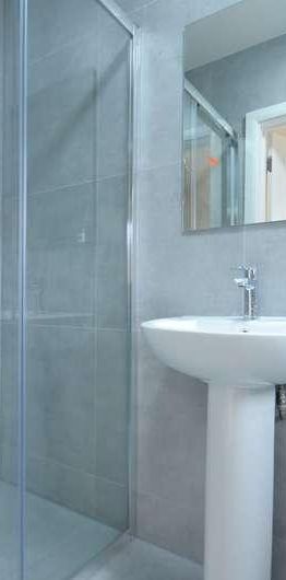 Worple Avenue, Staines-upon-thames, TW18 - Photo 1