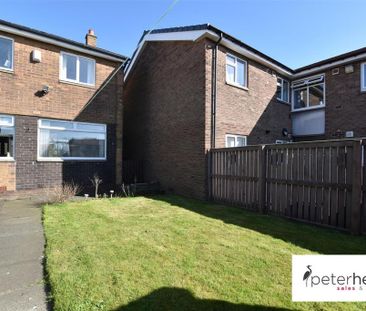 3 bedroom end of terrace house to rent - Photo 3