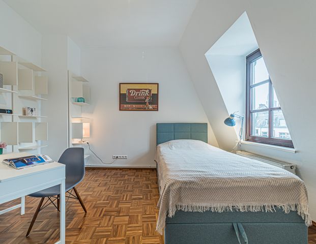 City-Residence: Schicke 3-Zimmer Maisonette-Wohnung in Sachsenhausen mit Skyline-Blick - Photo 1