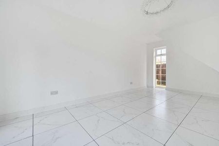 Birch Hill, Berkshire, RG12 - Photo 5