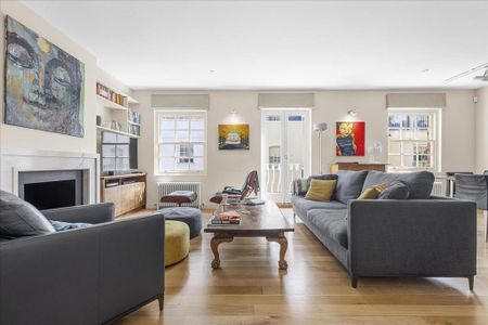 4 bedroom mews to rent - Photo 4