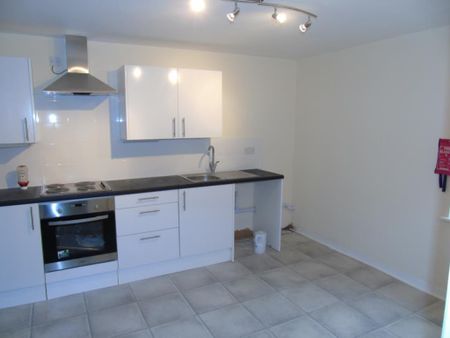 1 bedroom flat to rent - Photo 2