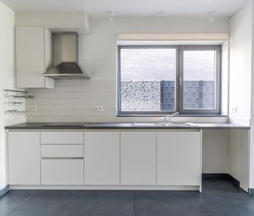 Ruime instapklare woning met 4 slpks nabij het centrum van Balen ! - Photo 6