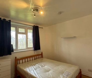 Room in a Shared Flat, Wharncliffe House, SW15 - Photo 4
