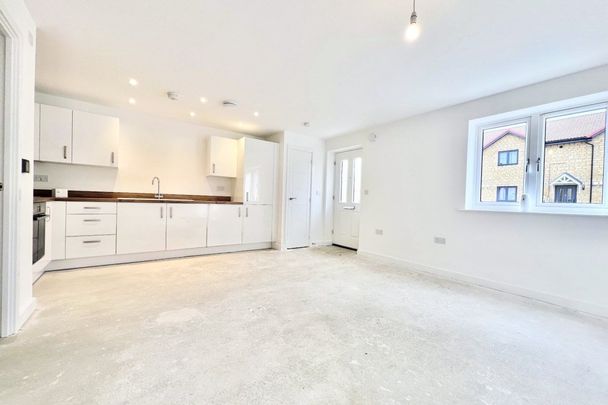 Nunney Close, Patterdown, CHIPPENHAM - Photo 1