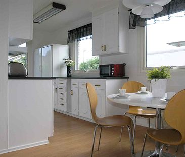 Bo i eget rum i stor villa - Photo 3